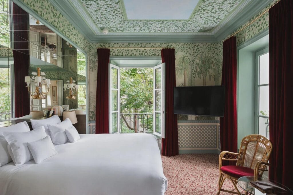 Guest room at Hôtel Particulier Montmartre. Credit: Hôtel Particulier Montmartre