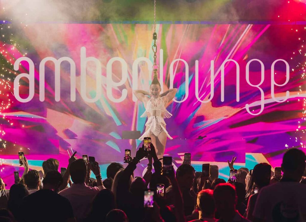 Performances at the Amber Lounge. Credit: Visit Singapore