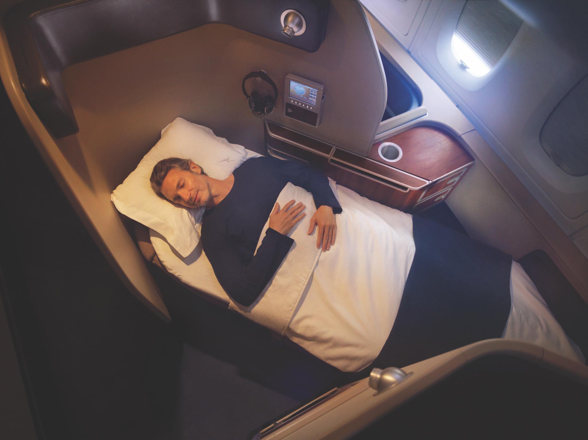 Business Class Review: Sydney to Hong Kong on Qantas