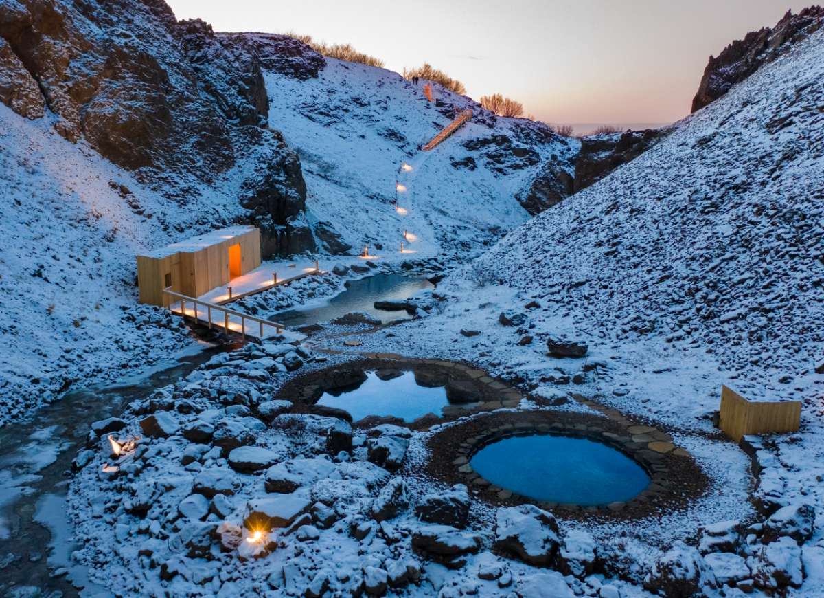 Hot bathing in Iceland