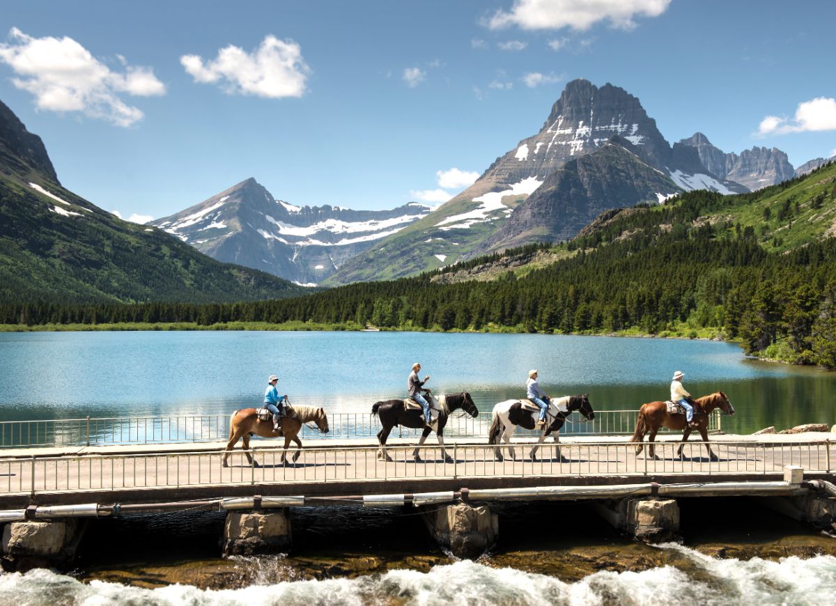 Majestic terrains & luxury stays on a road trip through Montana