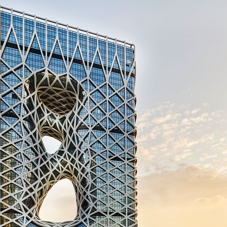 One Billion Dollar Hotel Opens in Macau