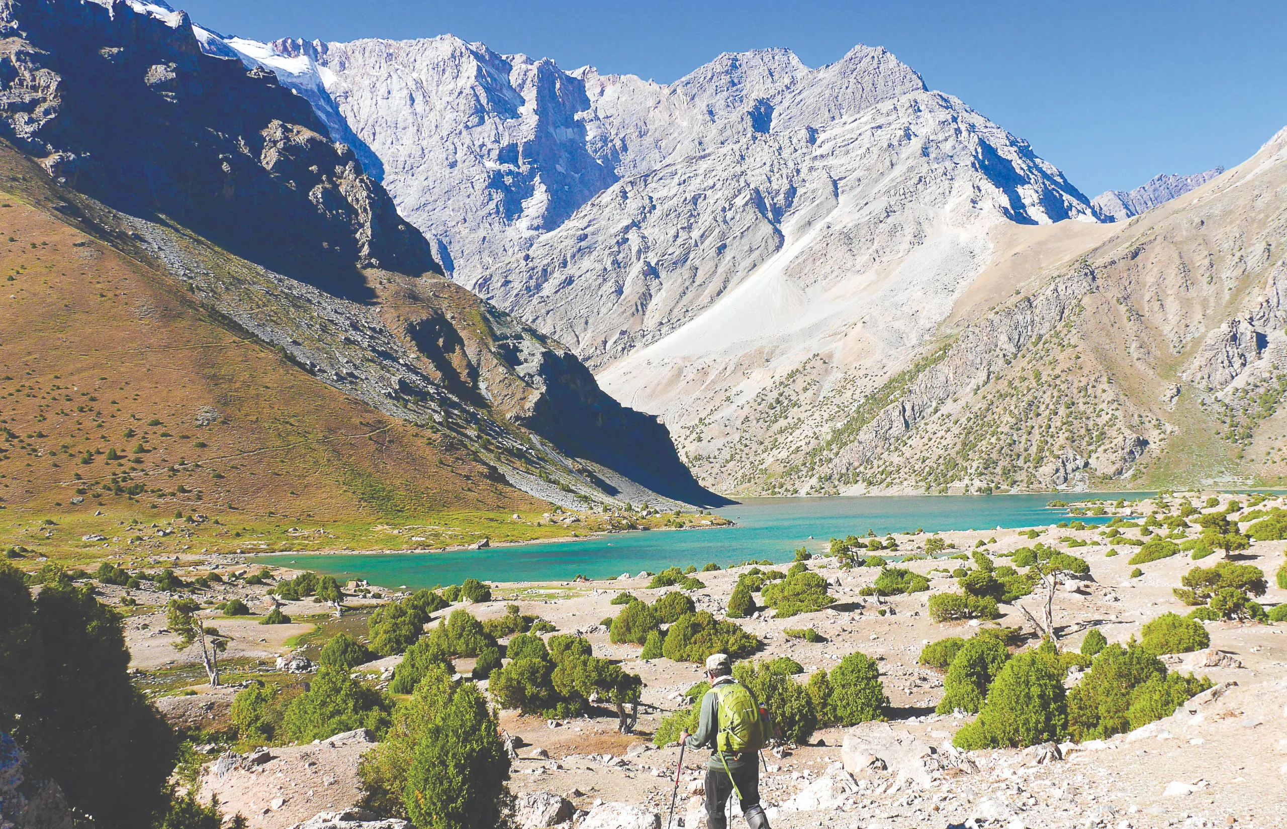 Trekking from Kulikalon Lake - Photographer Natalie Tambolash