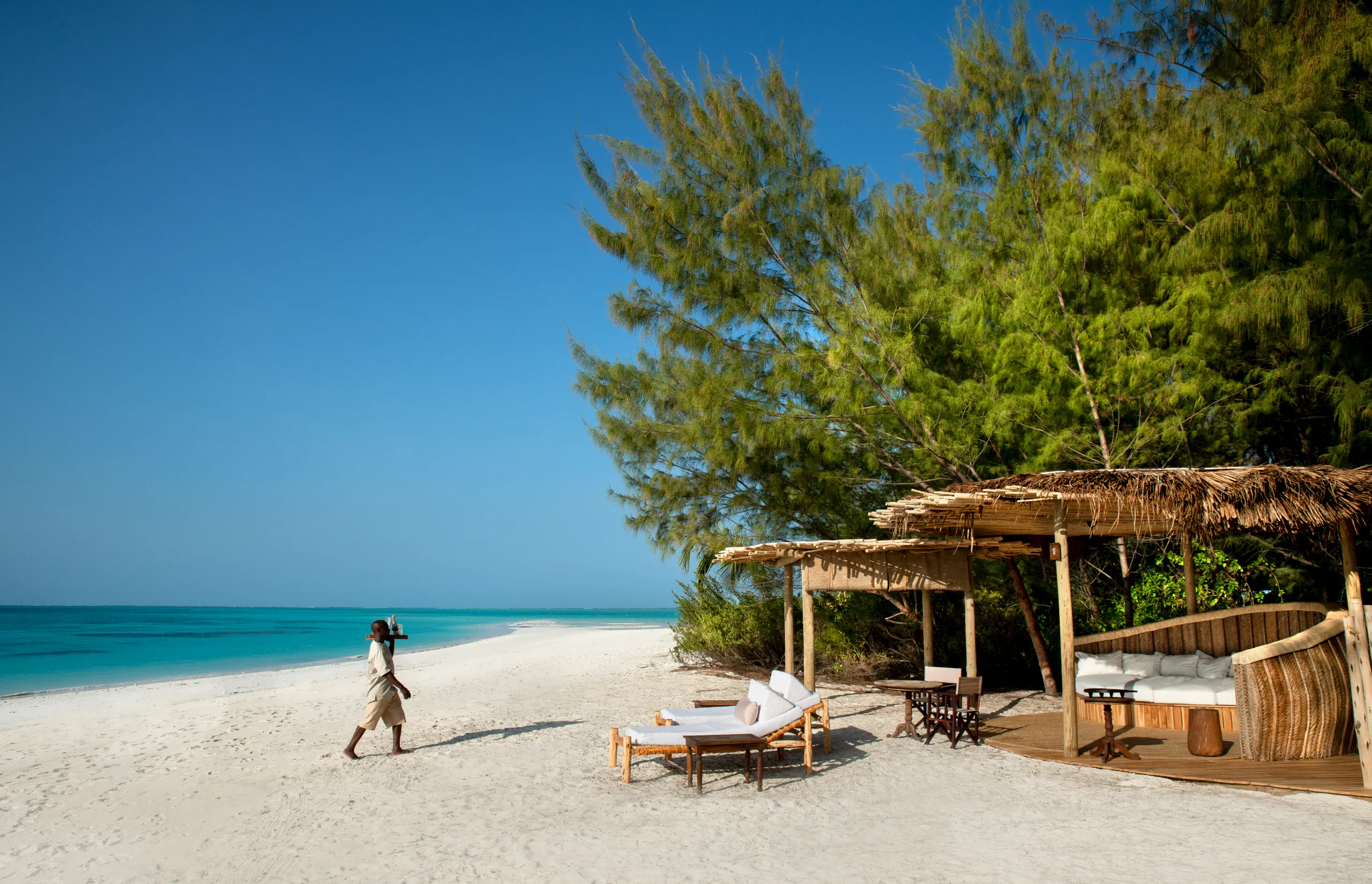 Zanzibar Mnemba Island - beach banda