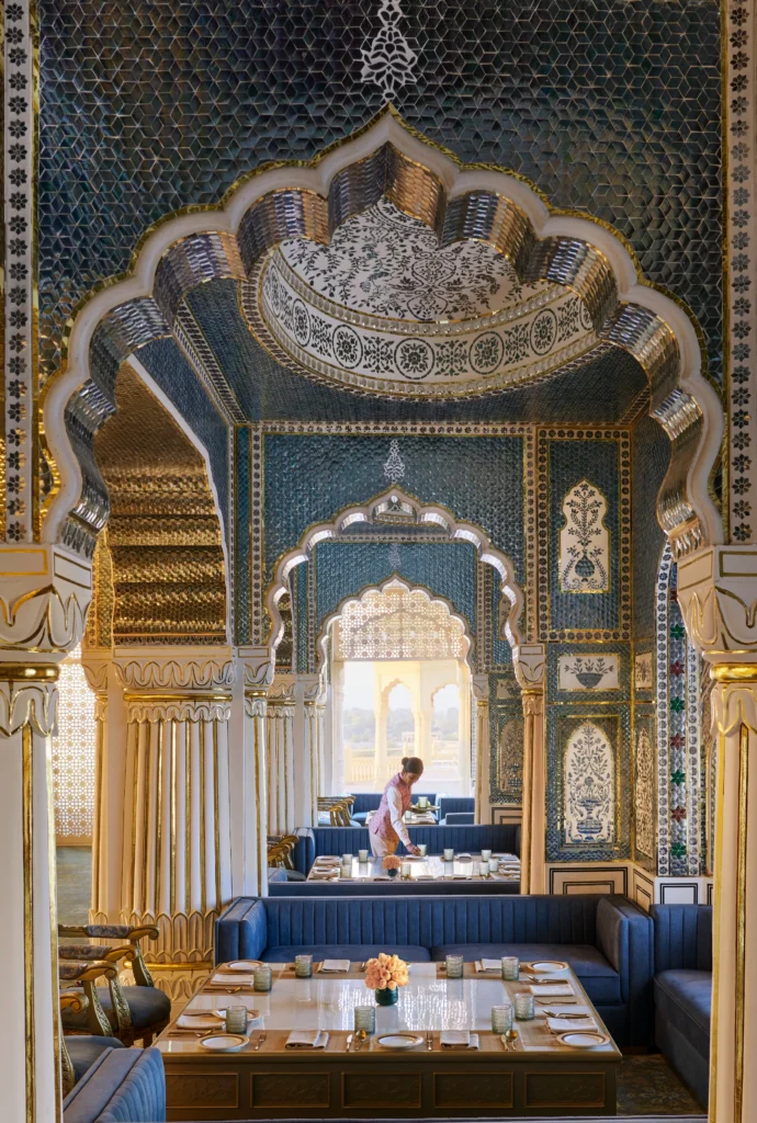 Anantara Jewel Bagh Jaipur - Sheesh Mahal Bar