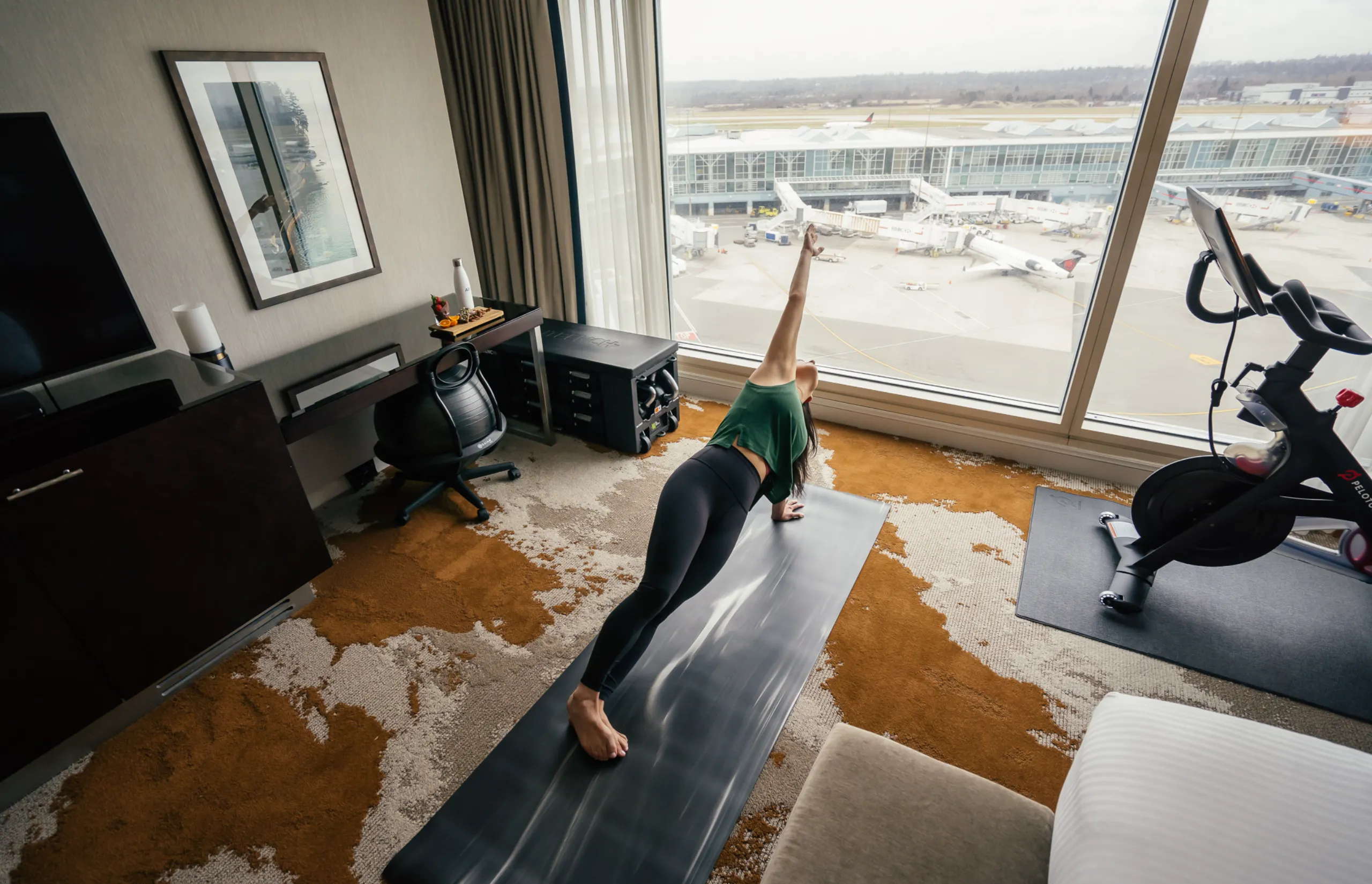 Fairmont Vancouver Airport - Fit on the Fly Suite - Room Yoga