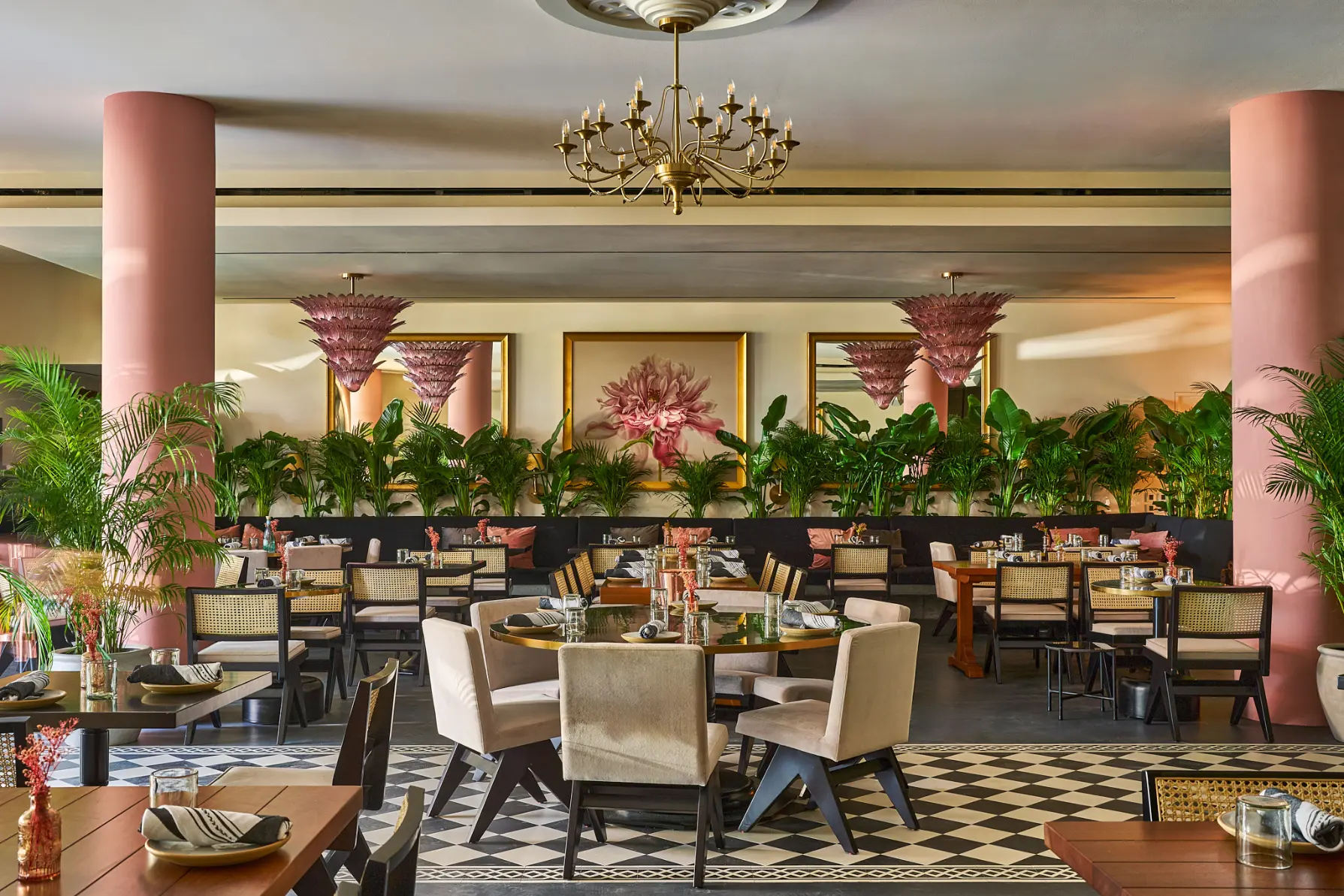 Gitano, Dubai