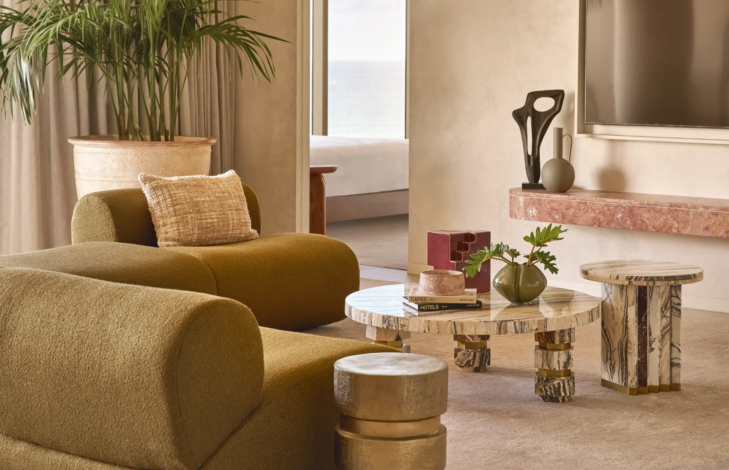 Mondrian Gold Coast - Room Test