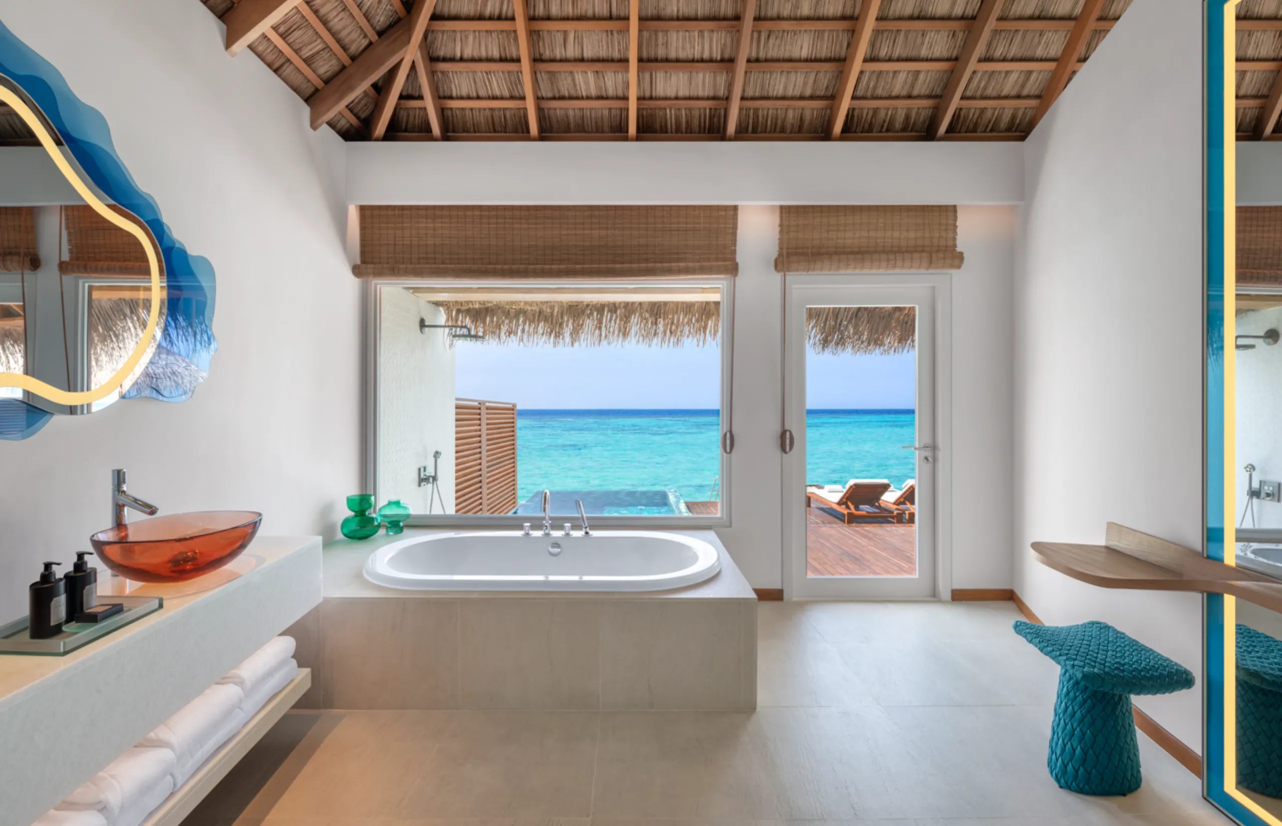 W Maldives - Superior Overwater One Bedroom Villa - Bathroom