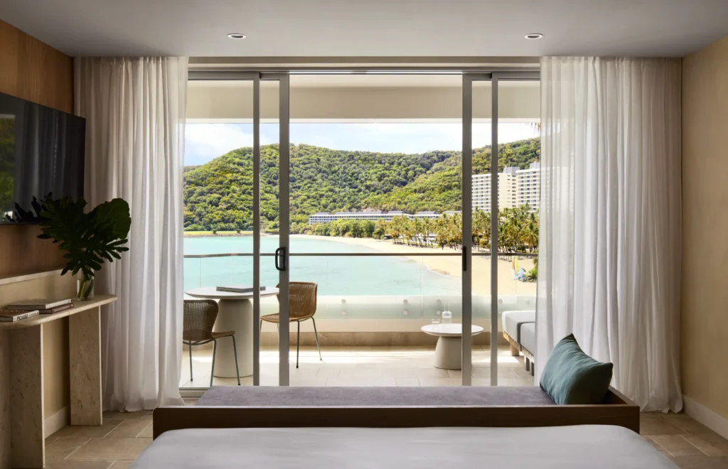 The Sundays Hamilton Island - Balcony Room