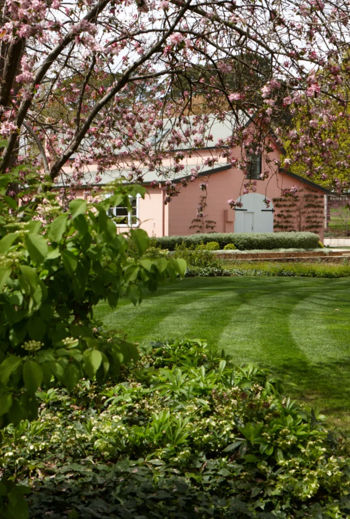 Mona Farm
