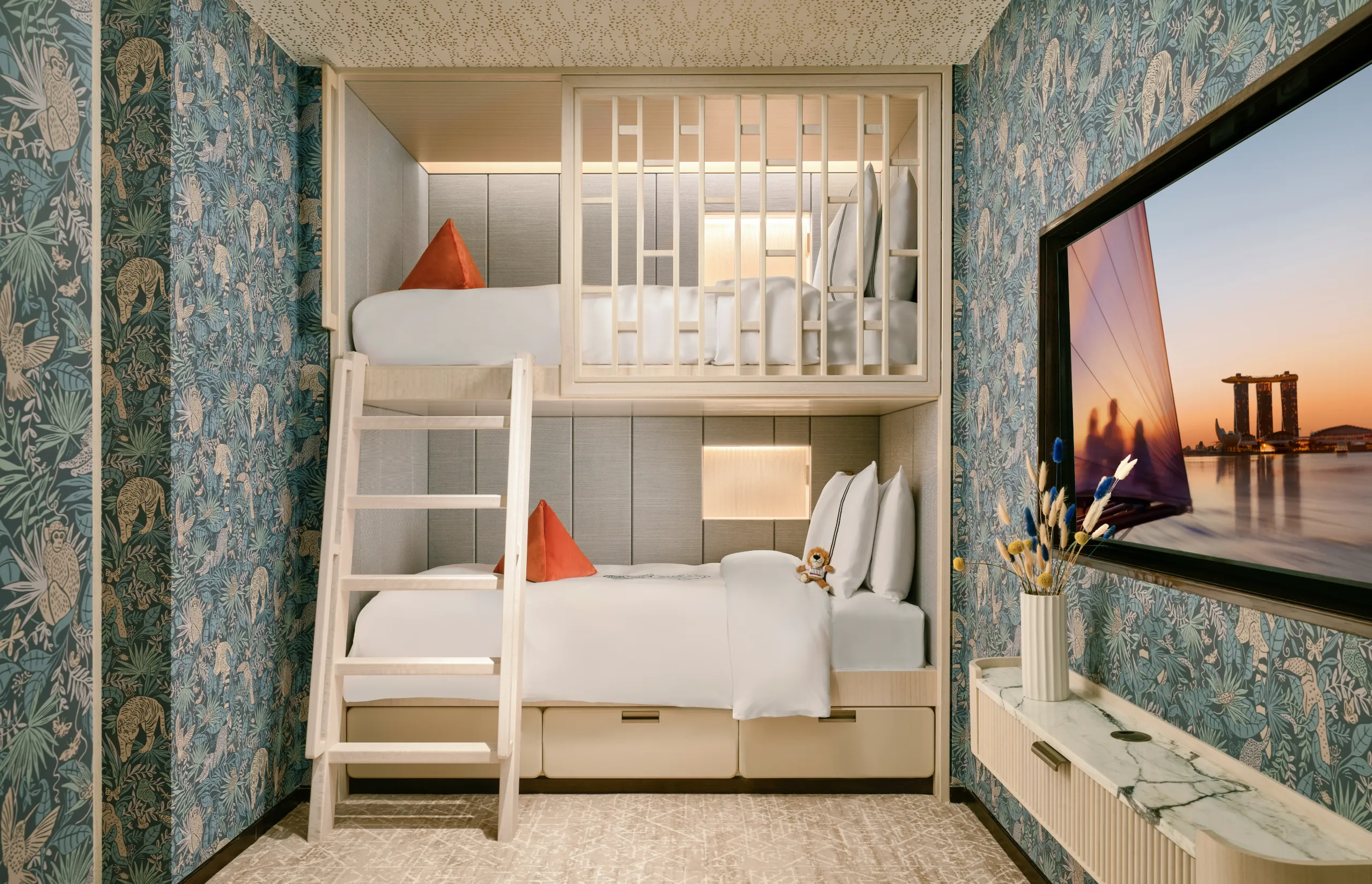 Marina Bay Sands | Bunk Beds