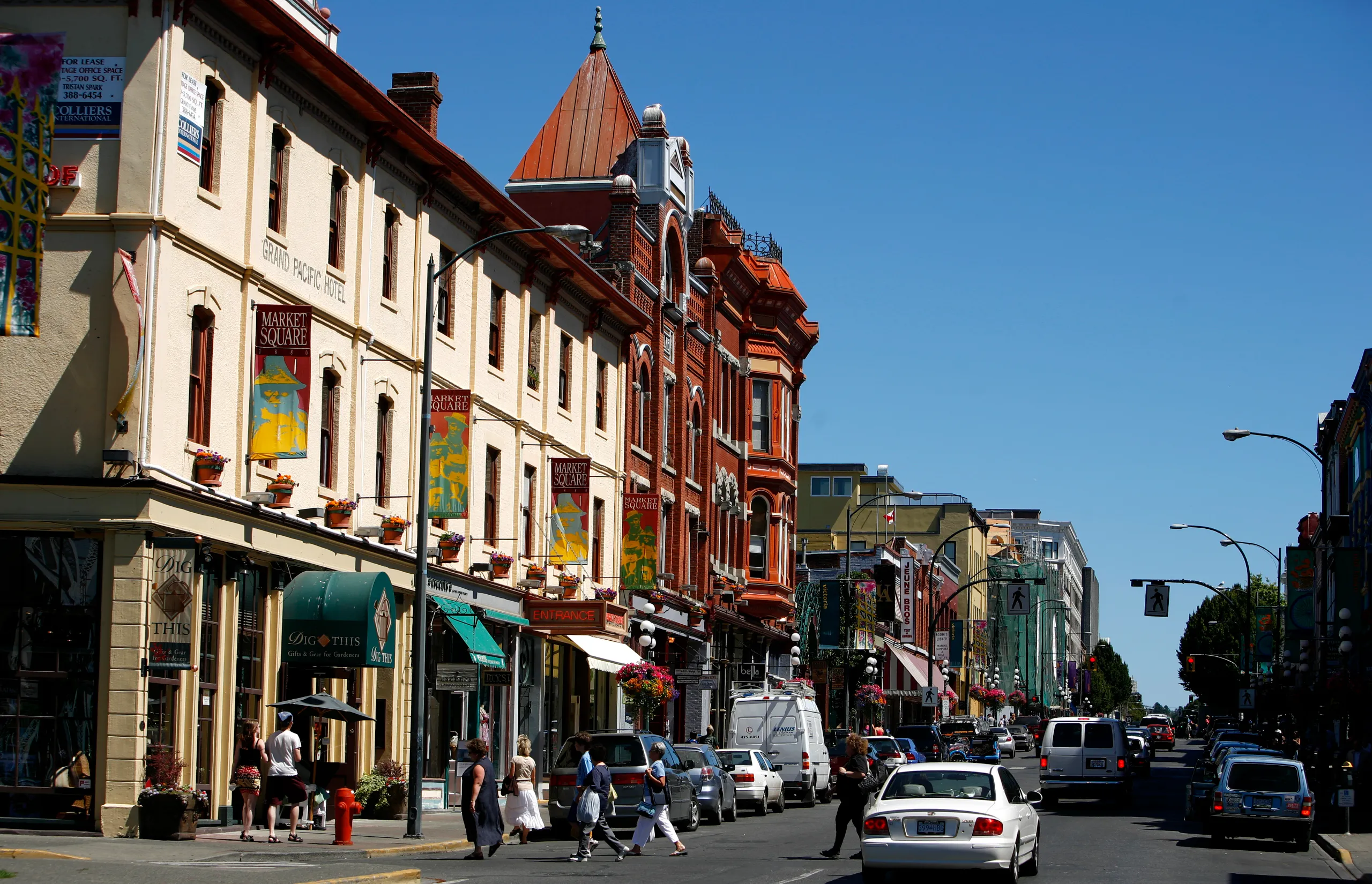 Victoria BC | Lower Johnson Street | Credit: Deddeda Stemler