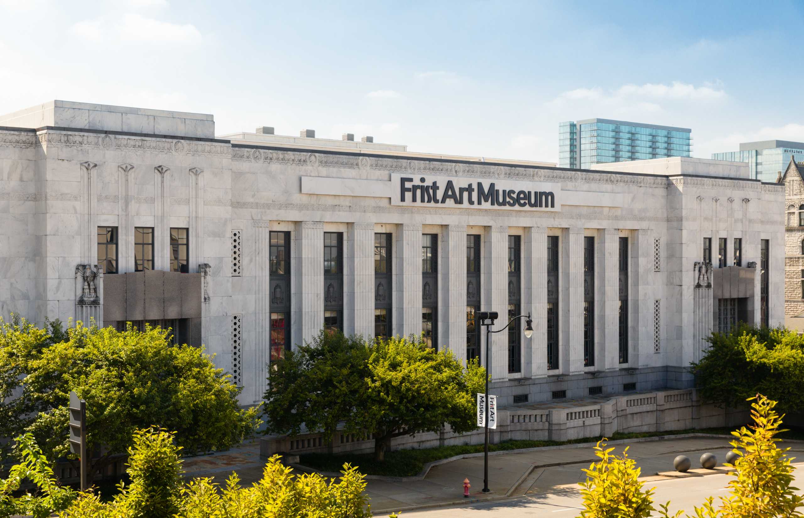 Nashville, Tennessee | Frist Broadway Exterior | John Schweikert