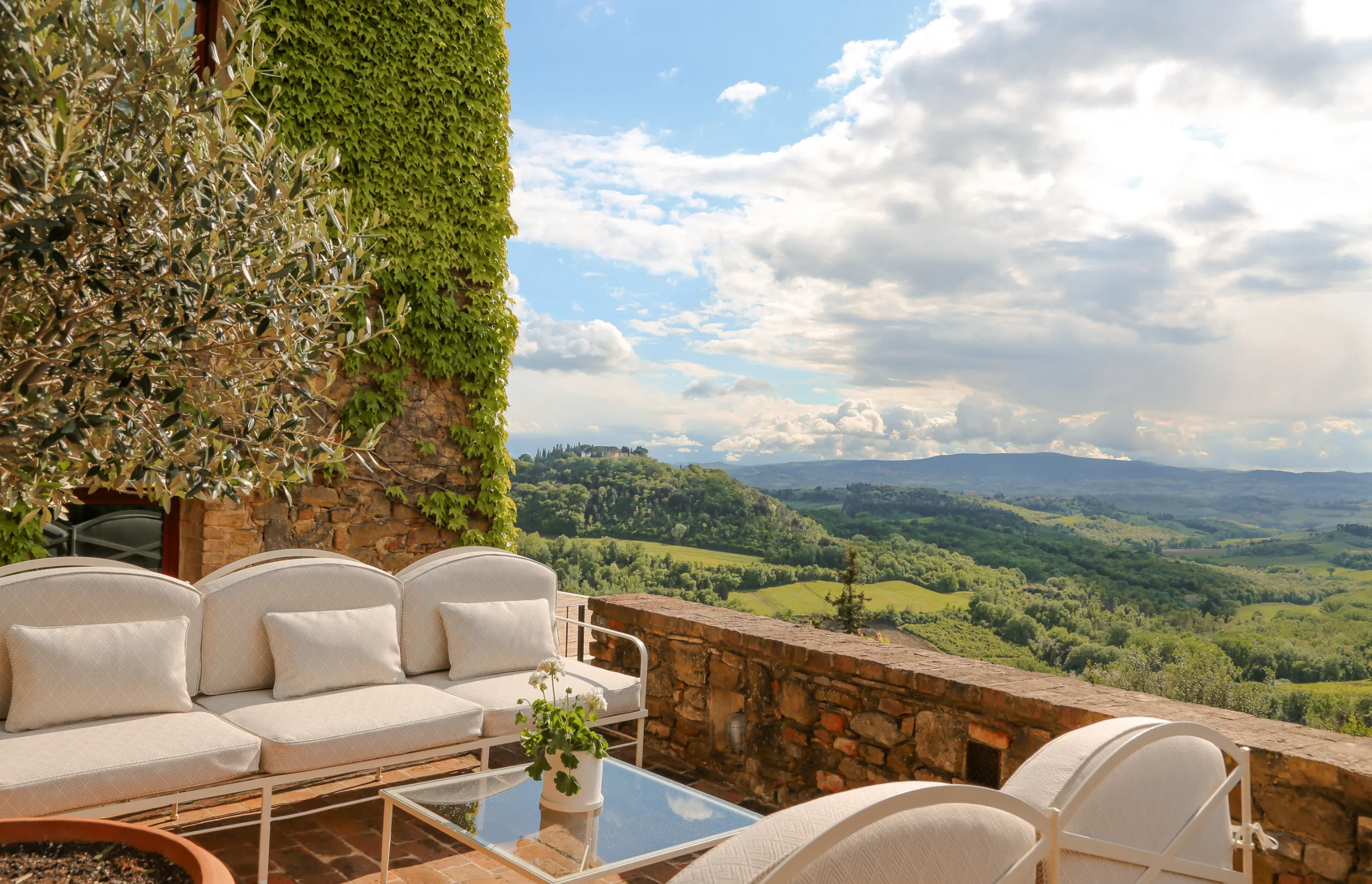 Under the Tuscan sun: Five private villas for a summer of quiet luxury Under the Tuscan sun: Five private villas for a summer of quiet luxury