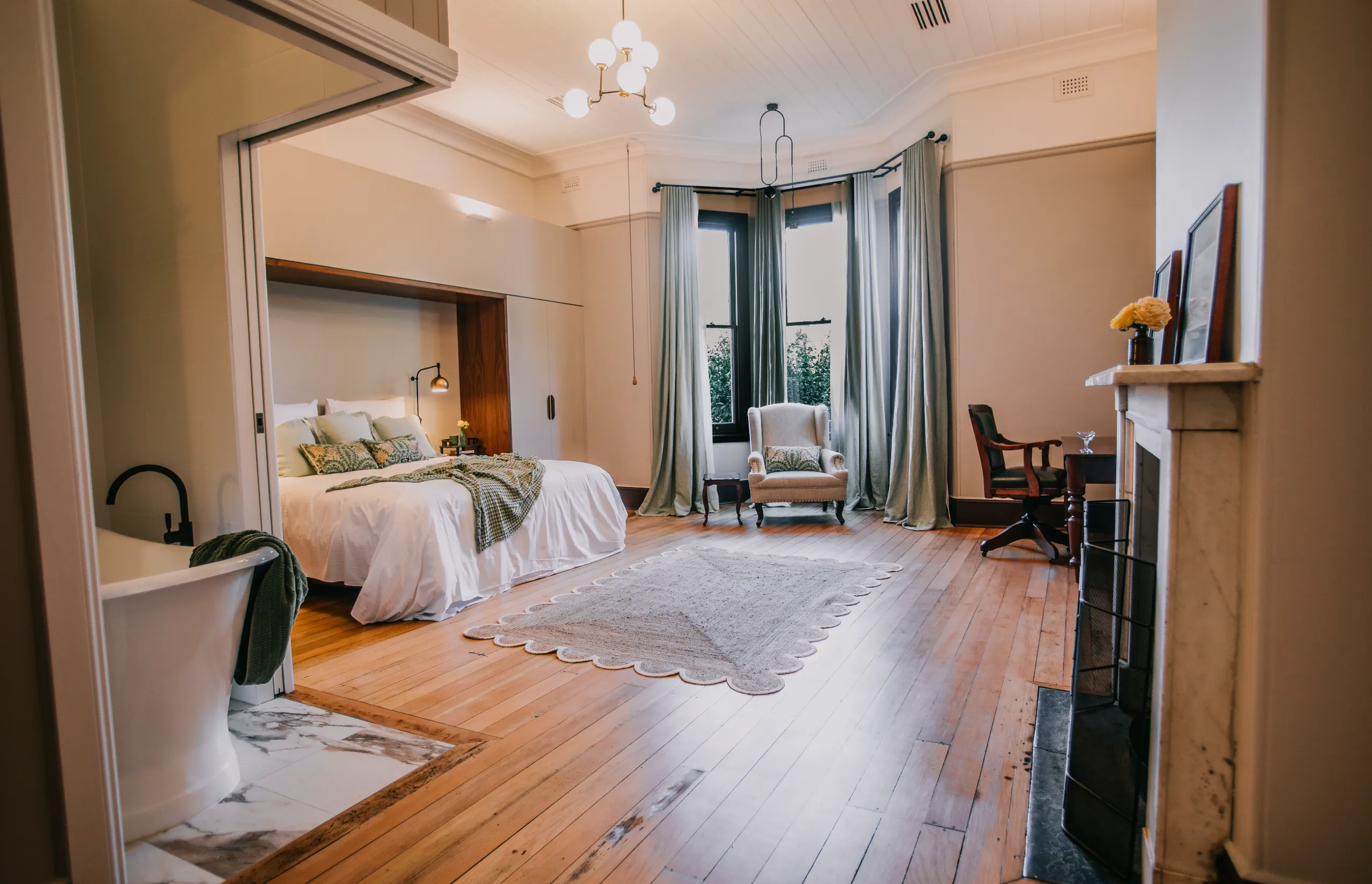 Littlebourne Guest House | Chifley Suite | Bathurst