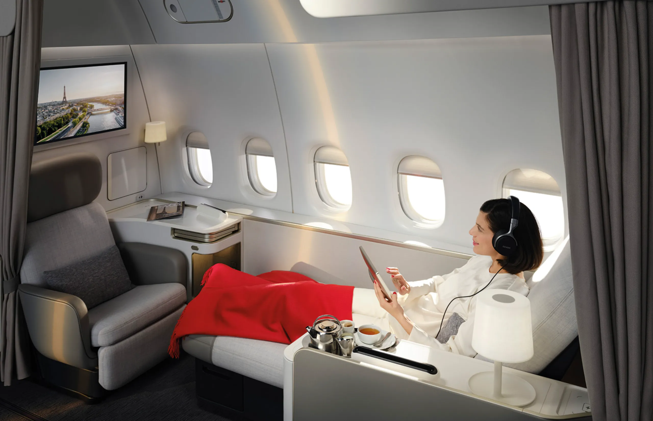 Air France debuts new La Première first class suites on Singapore-Paris route