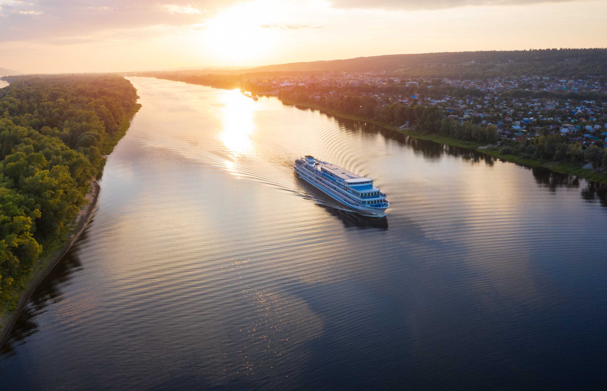 Navigate the cruise world in style
