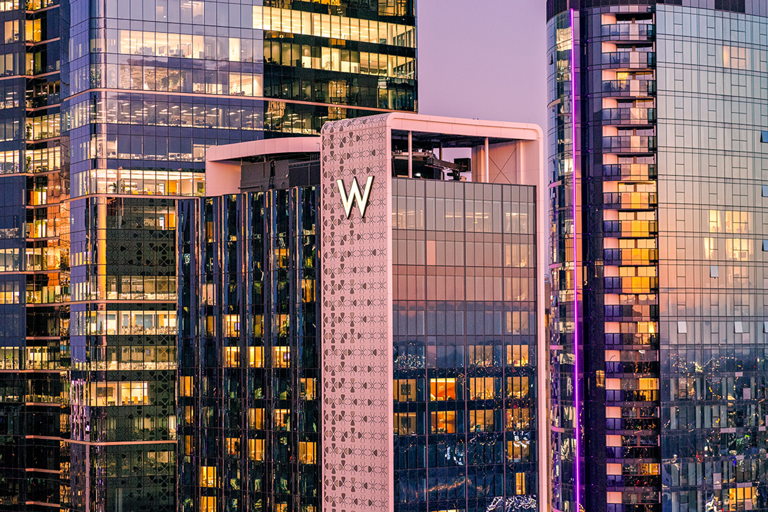 W Brisbane W Brisbane