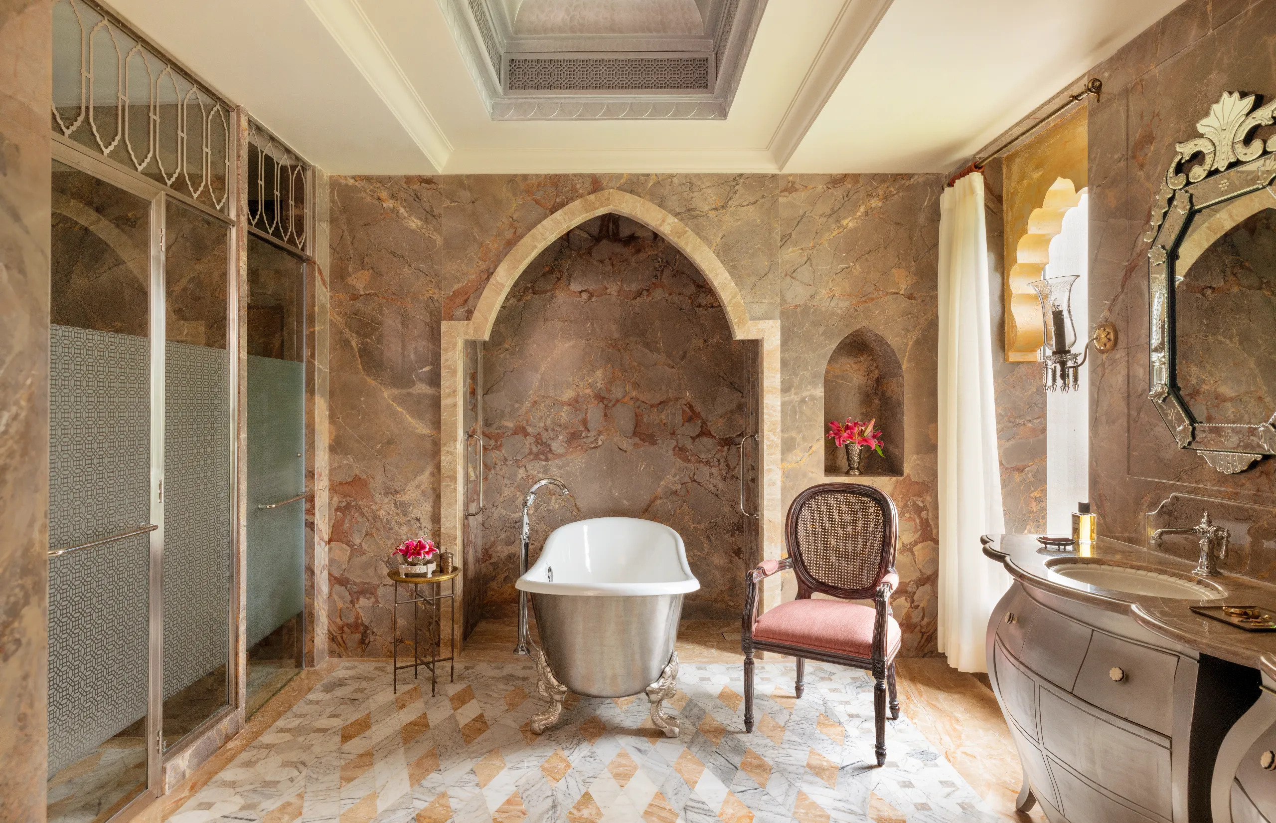 Raffles Jaipur | Rajmata Presidential Bathroom