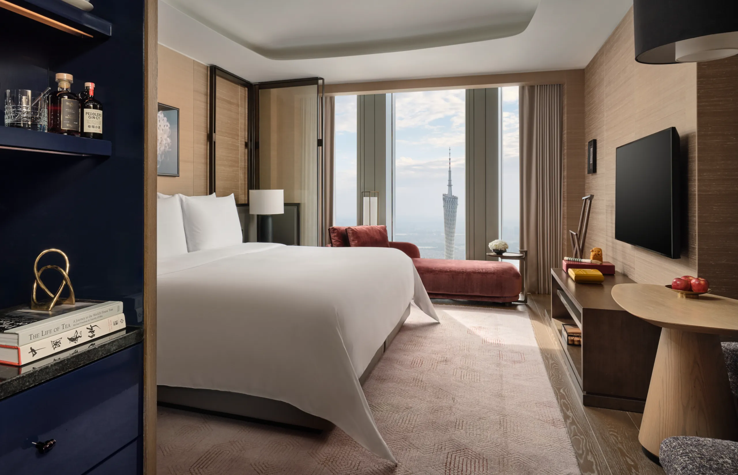 Deluxe Riverview King with Tower View | Rosewood Guangzhou