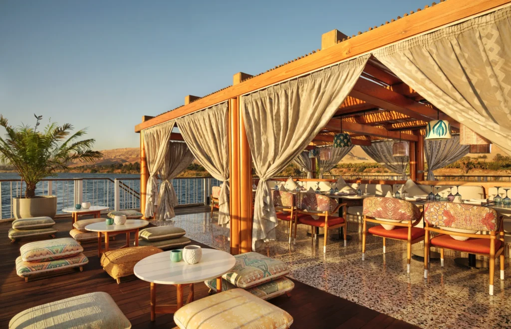 AmaWaterways | Chefs Al Fresco Restaurant
