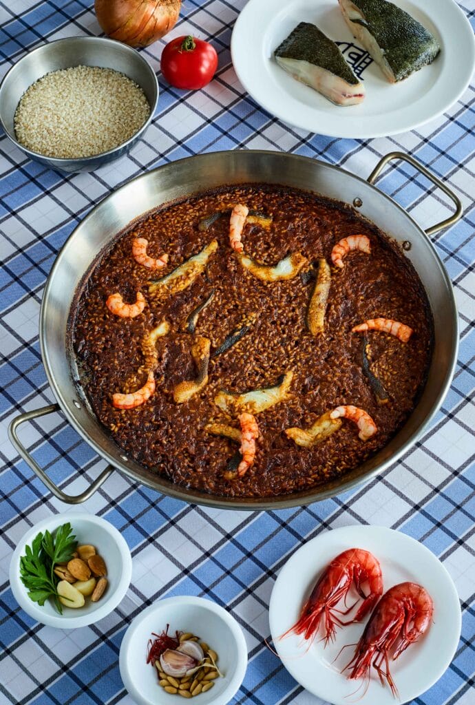Catalonia | Local rice cooked with typical prawns from Palamós
