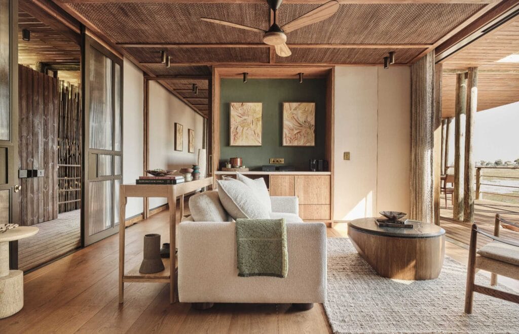 Baines’ Lodge | Living Room