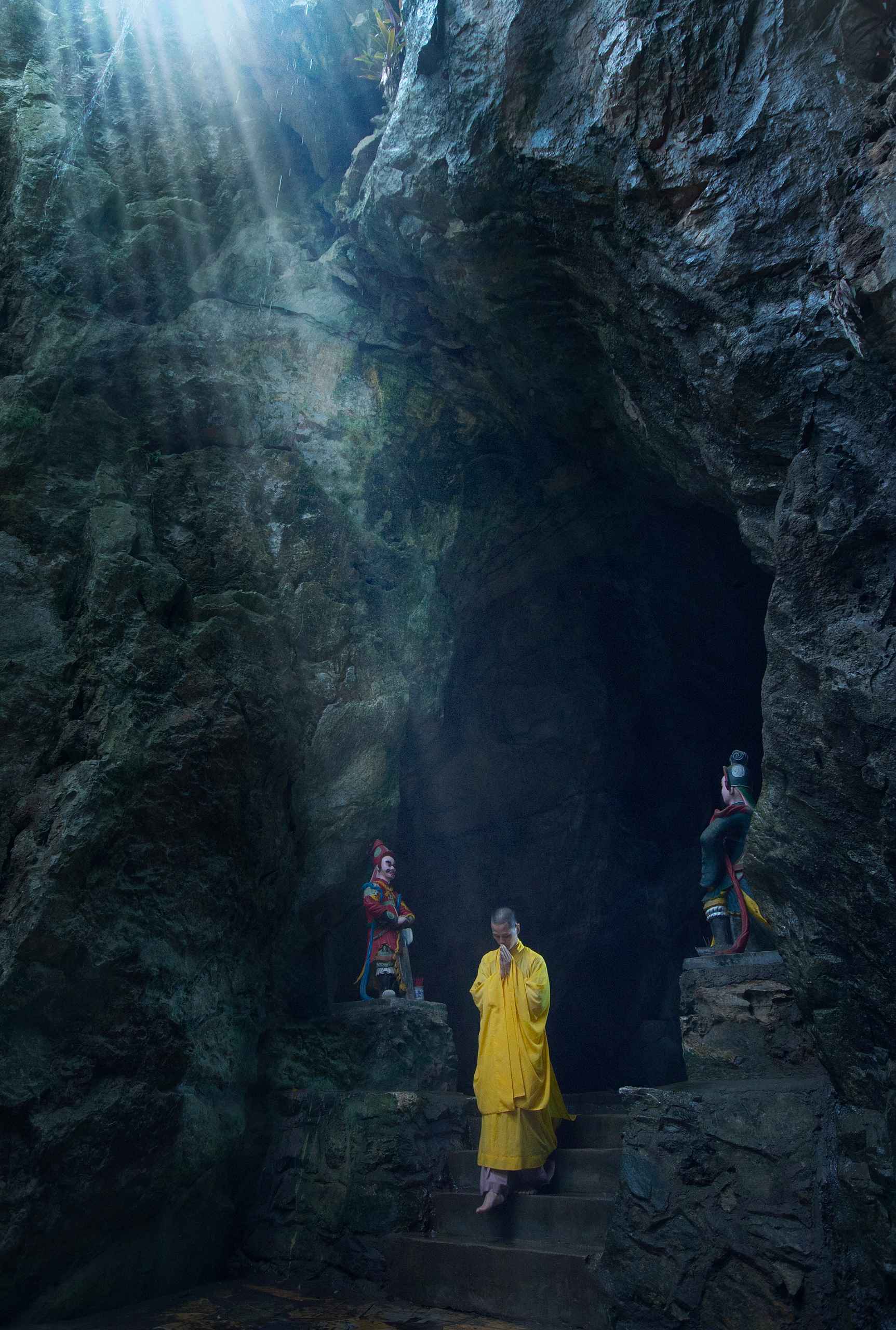 Hư không | Eating in Da Nang