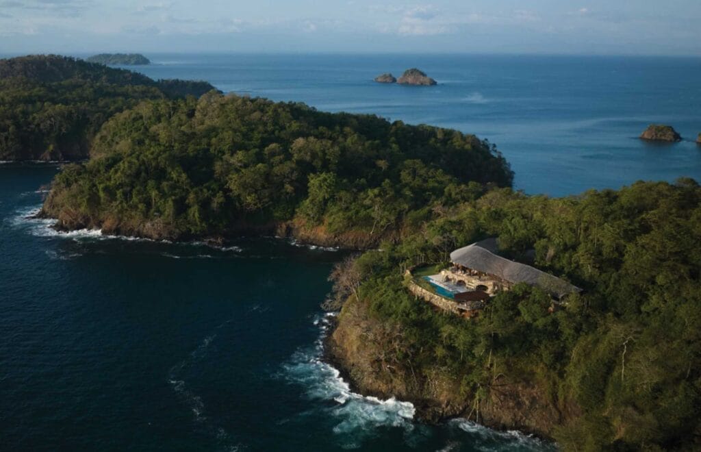 Casa Cavada | Immersive nature retreats 2026