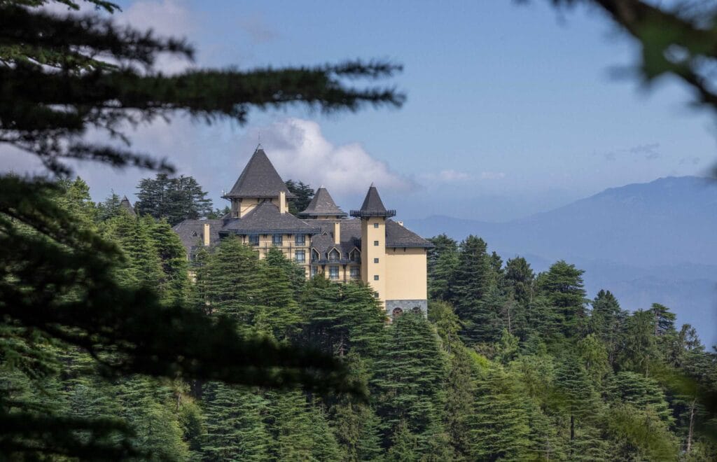 Oberoi Resort Facade | Places to stay in the Himalayas | Credit: Oberoi Hotels & Resorts