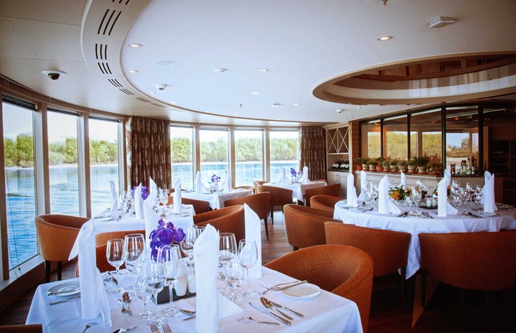 AmaReina Chefs Table | AmaWaterways river cruises
