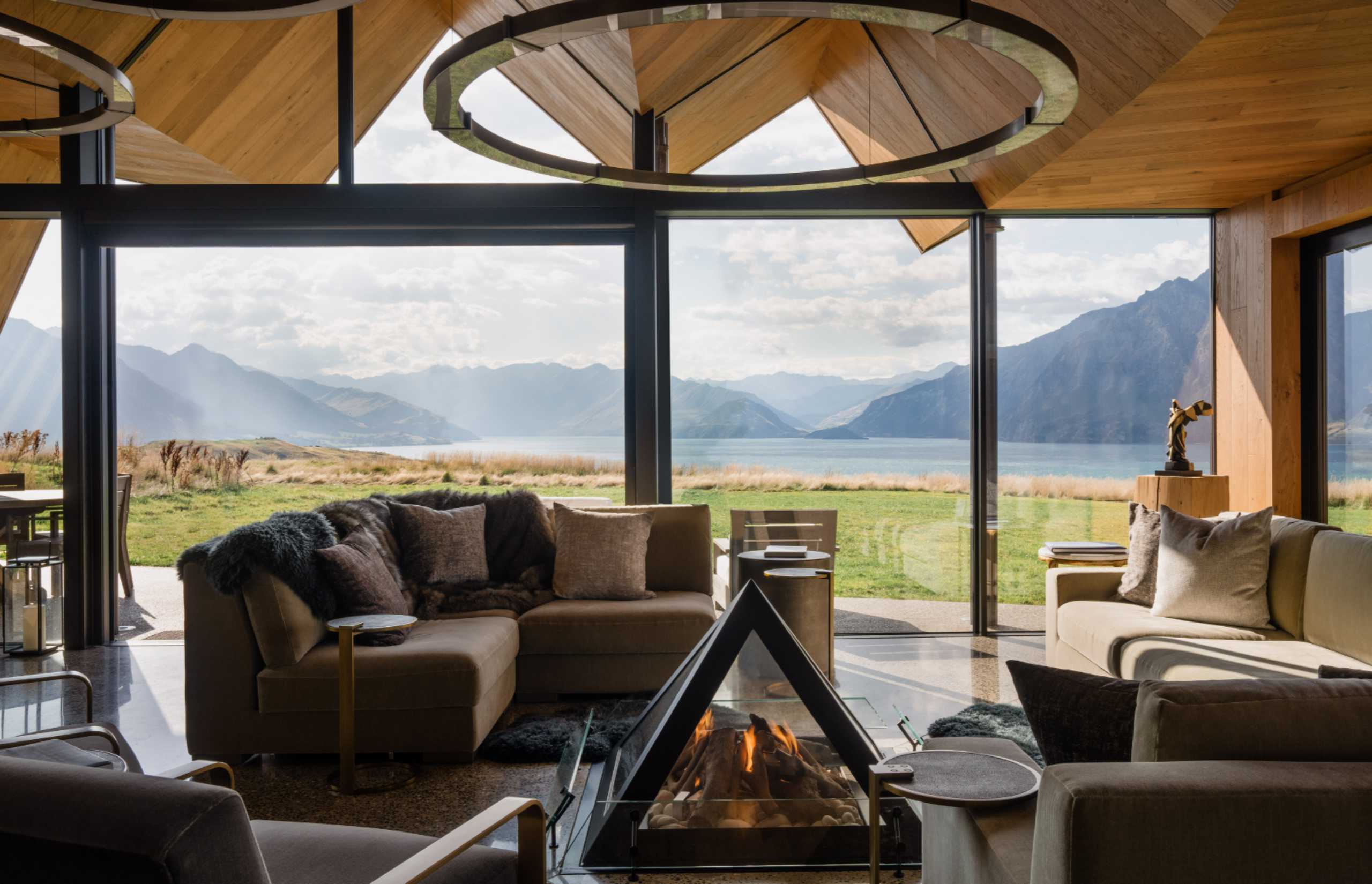 Mt. Isthmus | Multi-generational luxury villas