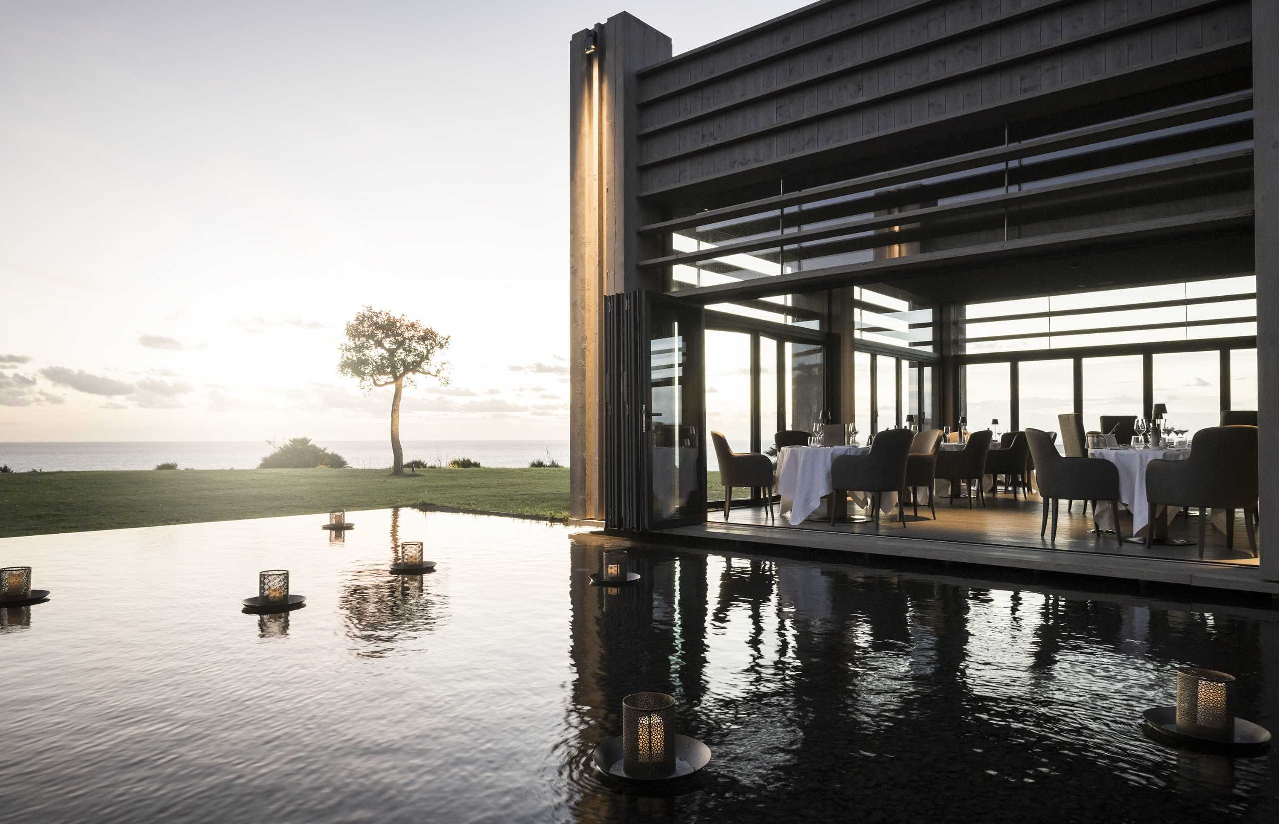 Mediterranean views, Chinese medicine and deep reset in Sicily