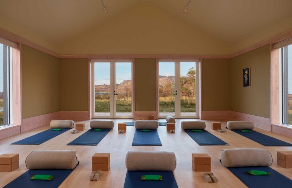 Kilchoan Estate by Dunton | Photo Credits: Rebecca Reid/Waldo Works