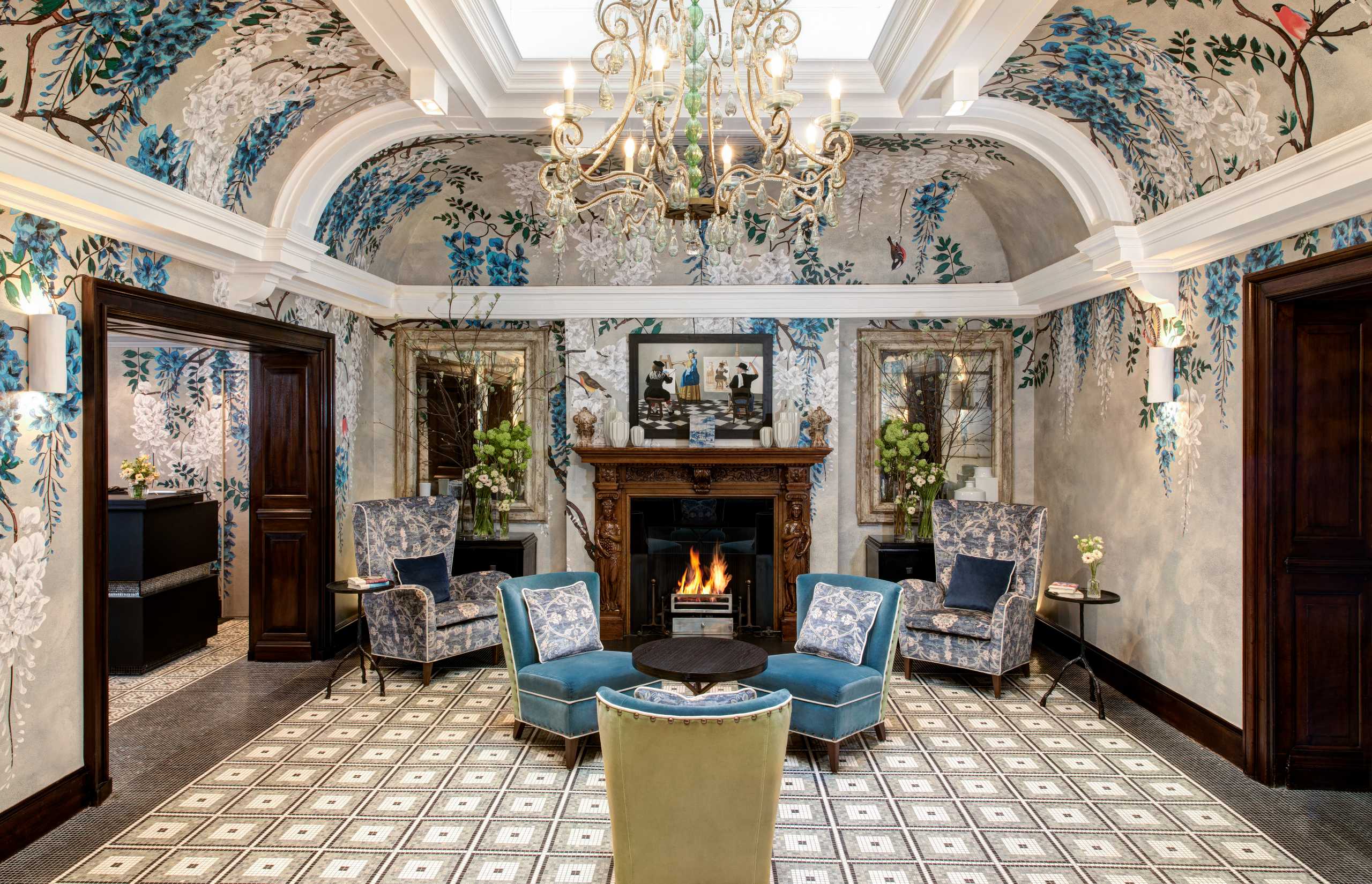 How to experience the real Mayfair through a Bridgerton lens How to experience the real Mayfair through a Bridgerton lens