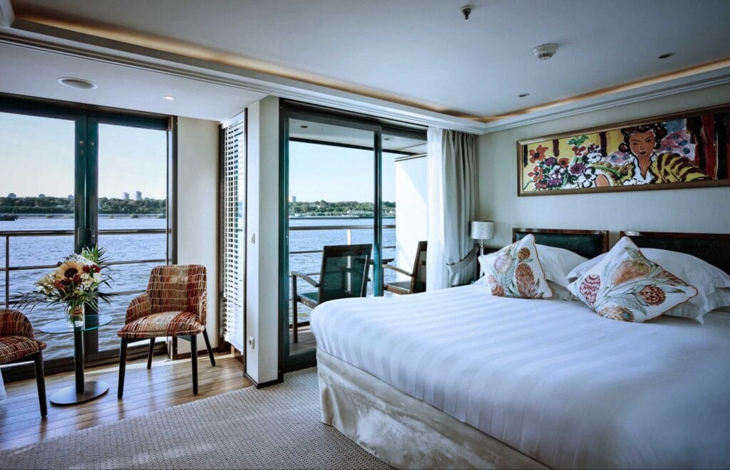 AmaBella Twin Balcony