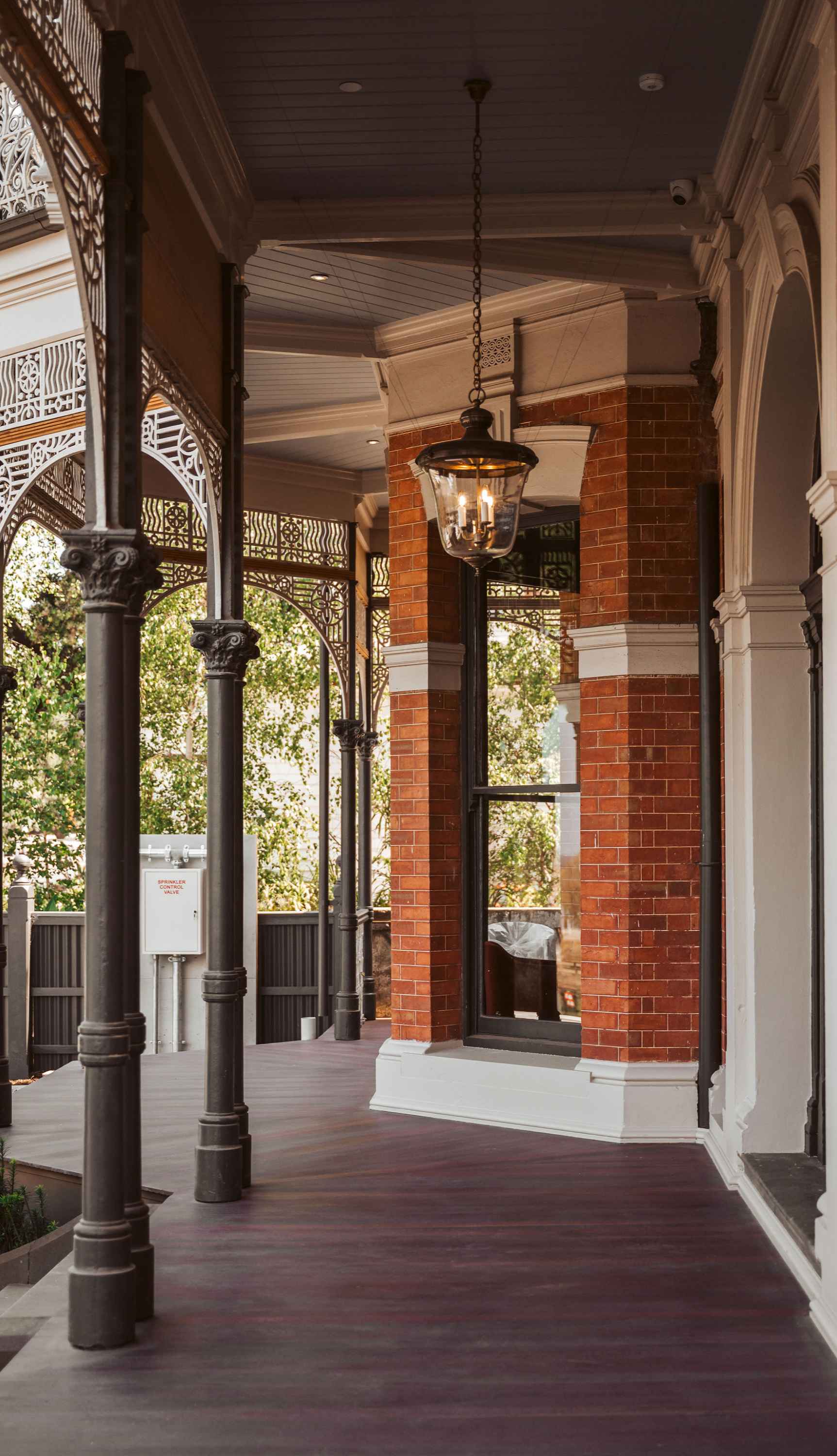 The Queenscliff Hotel | Entrance