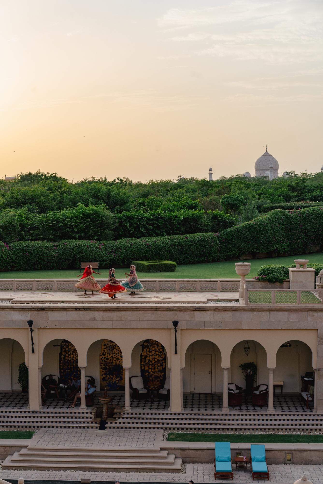 Women dancing at Oberoi Amarvilas Agra Photo Credit: Natasha Bazika