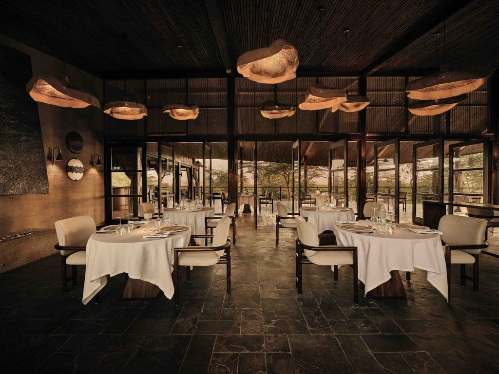 Kitirua Plains Lodge dining room