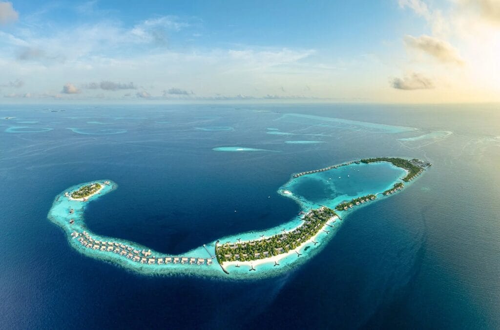 Waldorf Astoria Maldives Ithaafushi luxury resort