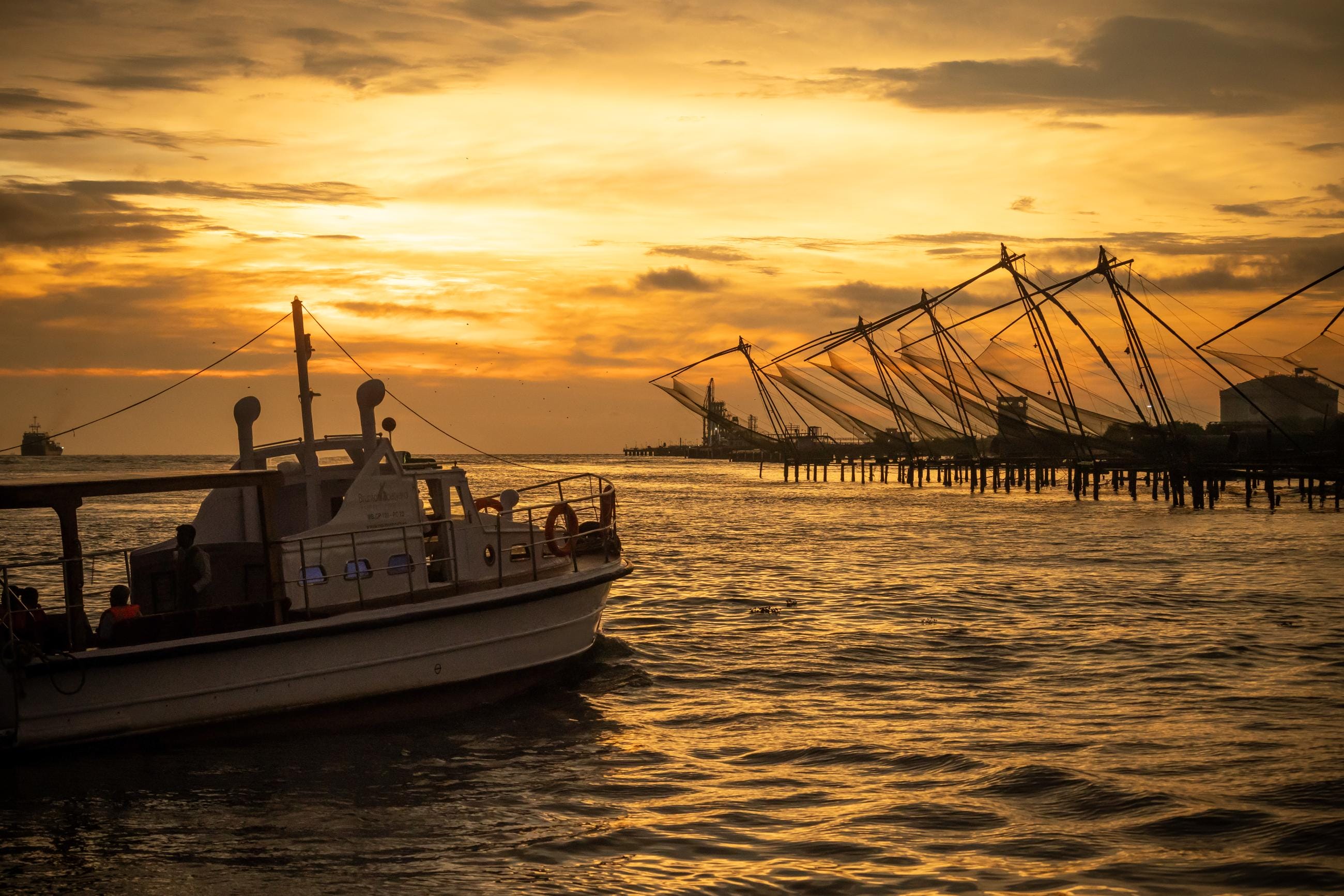 Ssunset over the Kochi Harbour in Kerala
