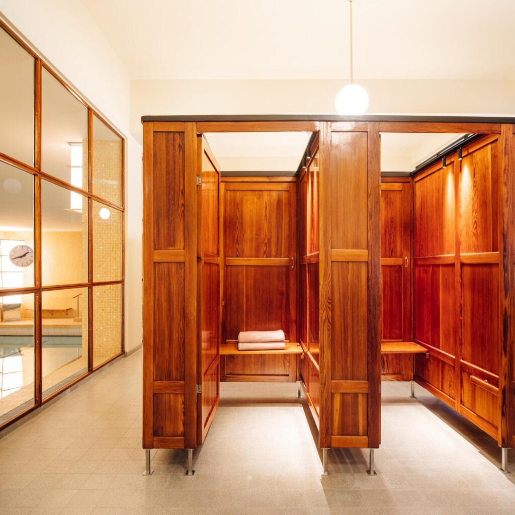 Historic Vestkantbadet public baths
