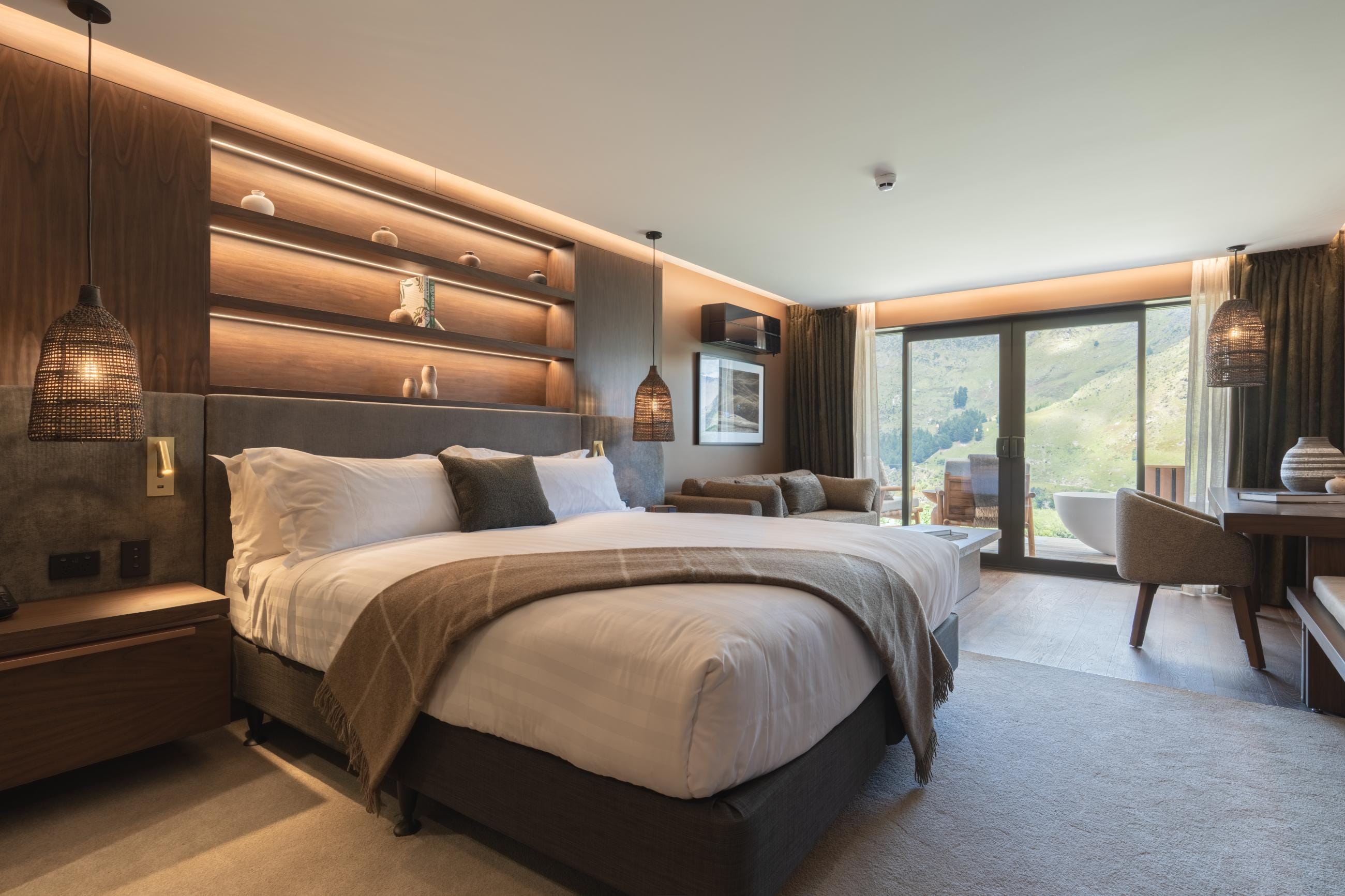 River view room at the Coronet Ridge Resort