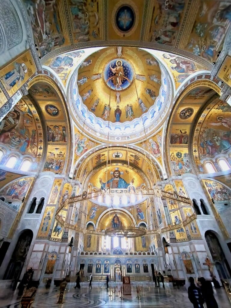 Church of Saint Sava (Hram Svetog Save) in Belgrade, Serbia