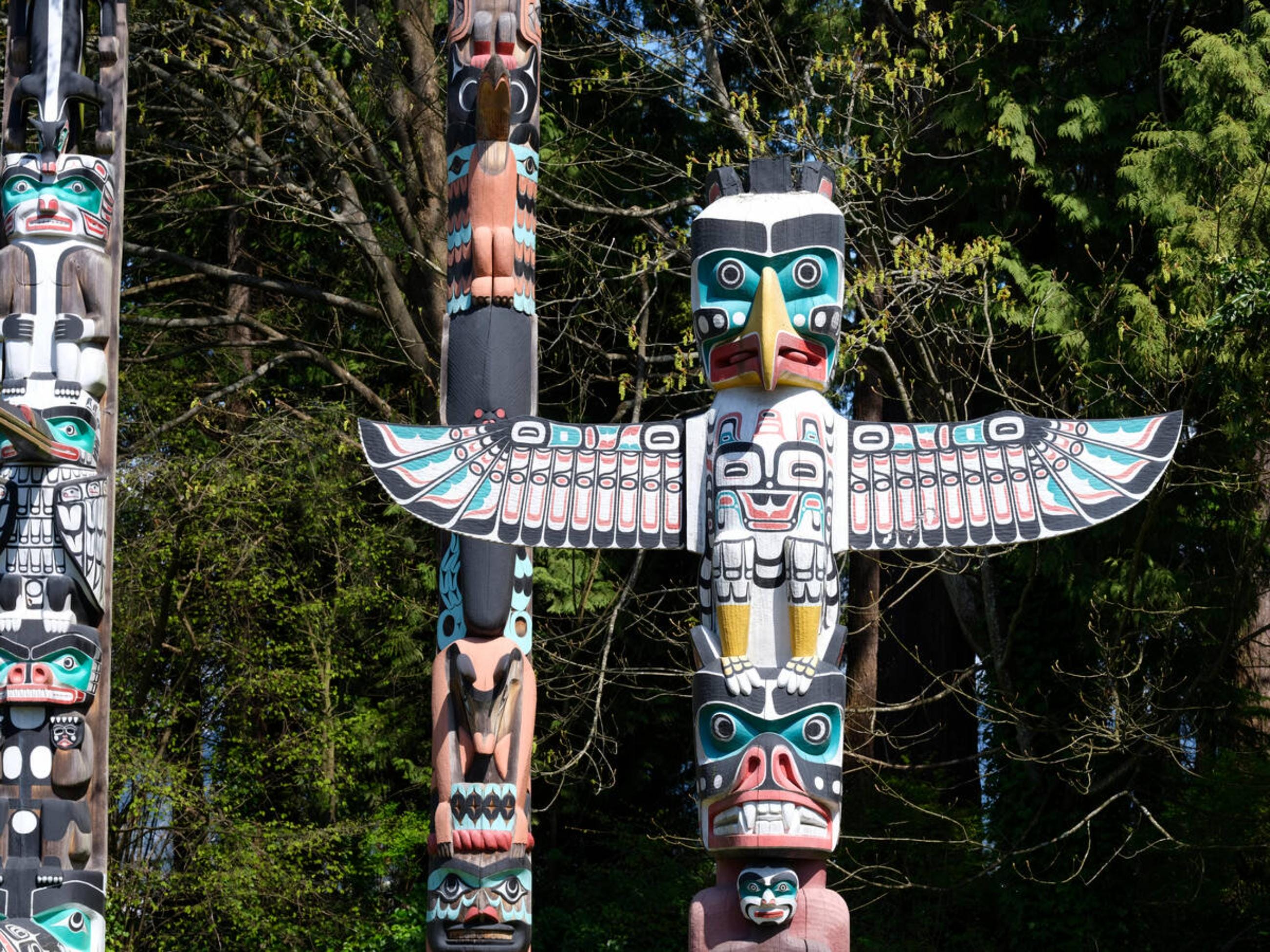 totem poles located at Brockton Point in Stanley Park. Image credit: Destination Vancouver, Kazutoshi Yoshimura