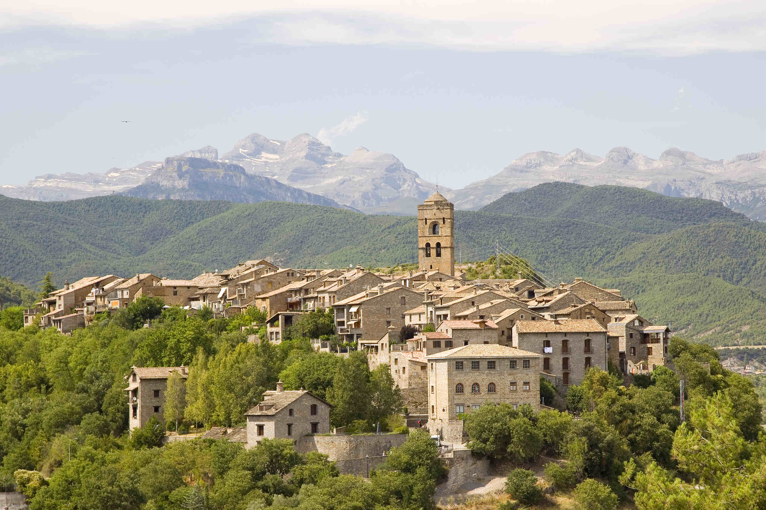 Aragon: Snow peaks, Mudejar gold and the kingdom that built Spain Aragon: Snow peaks, Mudejar gold and the kingdom that built Spain