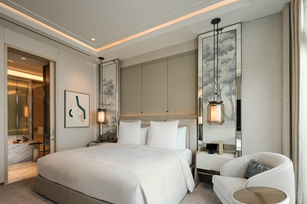 Paiza Bay Suite