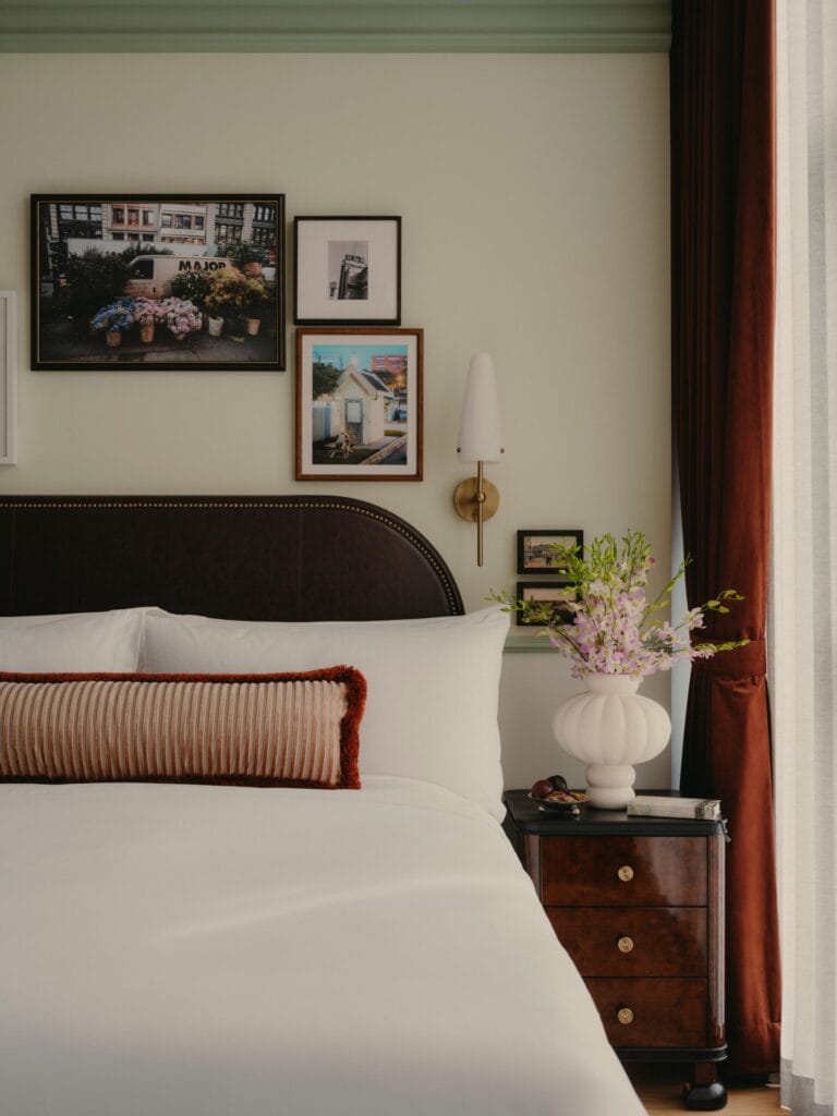 Nomad Hilton Singapore Room