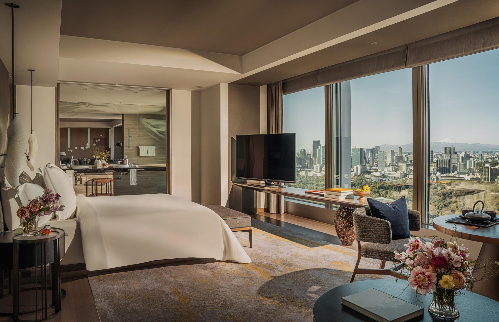 Imperial Garden-View Suite at the Four Seasons Hotel Tokyo at Otemachi